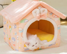 Load image into Gallery viewer, Aussie SnugDen™ | 2-in-1 Foldable Pet Cave &amp; Cozy Bed for Dogs &amp; Cats (All Seasons Comfort)
